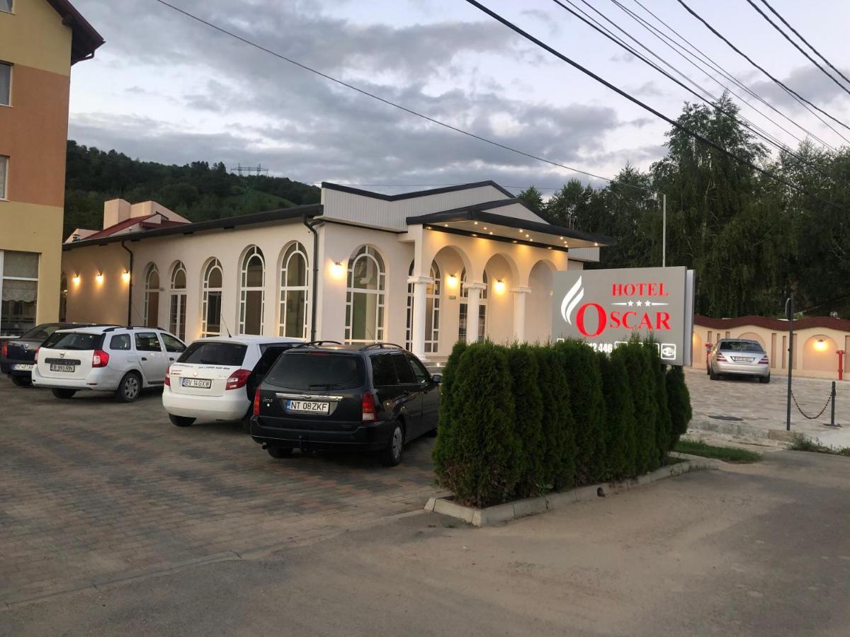 Hotel-Restaurant Oscar П'ятра-Нямц Екстер'єр фото